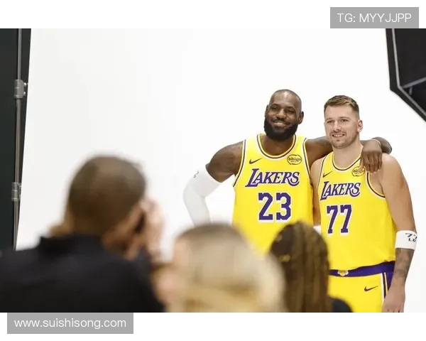 留队退役巡演湖人迎詹姆斯24季
